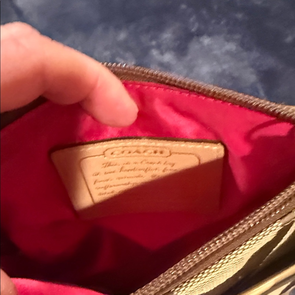 Coach Crossbody Bag - Picture 5 of 7